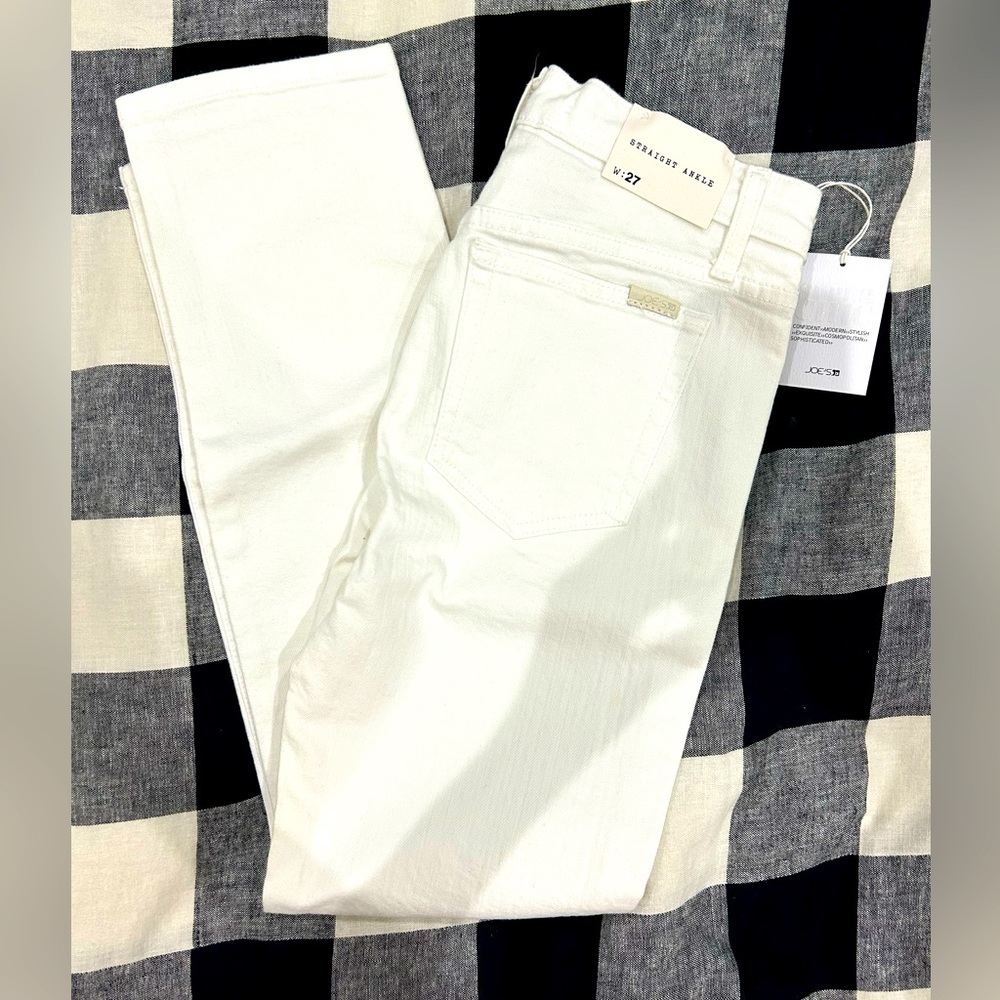 NWT Joe’s Jeans white jeans. Size 27. Straight ankle styling